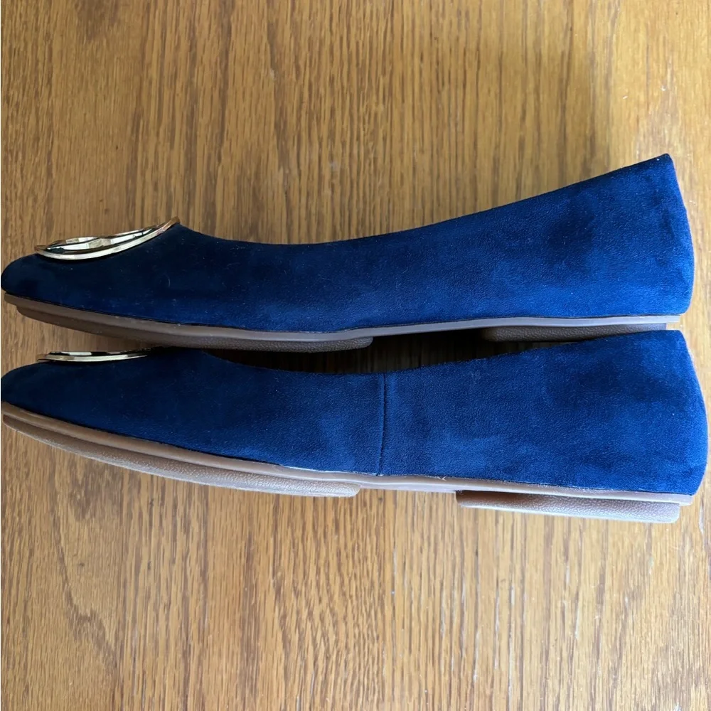 Kelly & Katie Women’s Navy Faux Suede Ballet Flats with Silver Toe Detail, 8.5